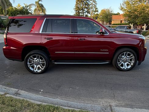 Used 2018 GMC Yukon SLT w/ Premium Edition RWD image 5