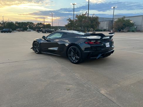 Used 2024 Chevrolet Corvette Z06 w/ Z07 Performance Package image 17