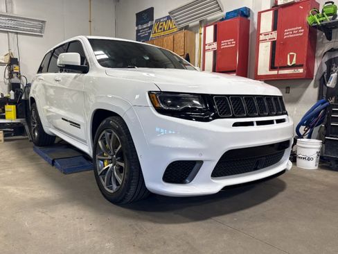 Used 2019 Jeep Grand Cherokee Trackhawk image 10