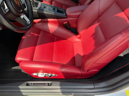 Used 2021 Porsche 718 Boxster GTS RWD image 18