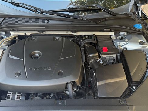 Used 2017 Volvo S90 T6 Inscription w/ Vision Package image 10