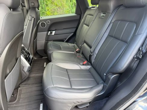 Used 2020 Land Rover Range Rover Sport HSE AWD/4WD image 16