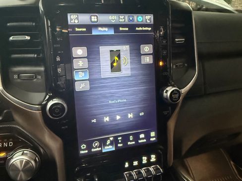 Used 2022 RAM 2500 Laramie image 11