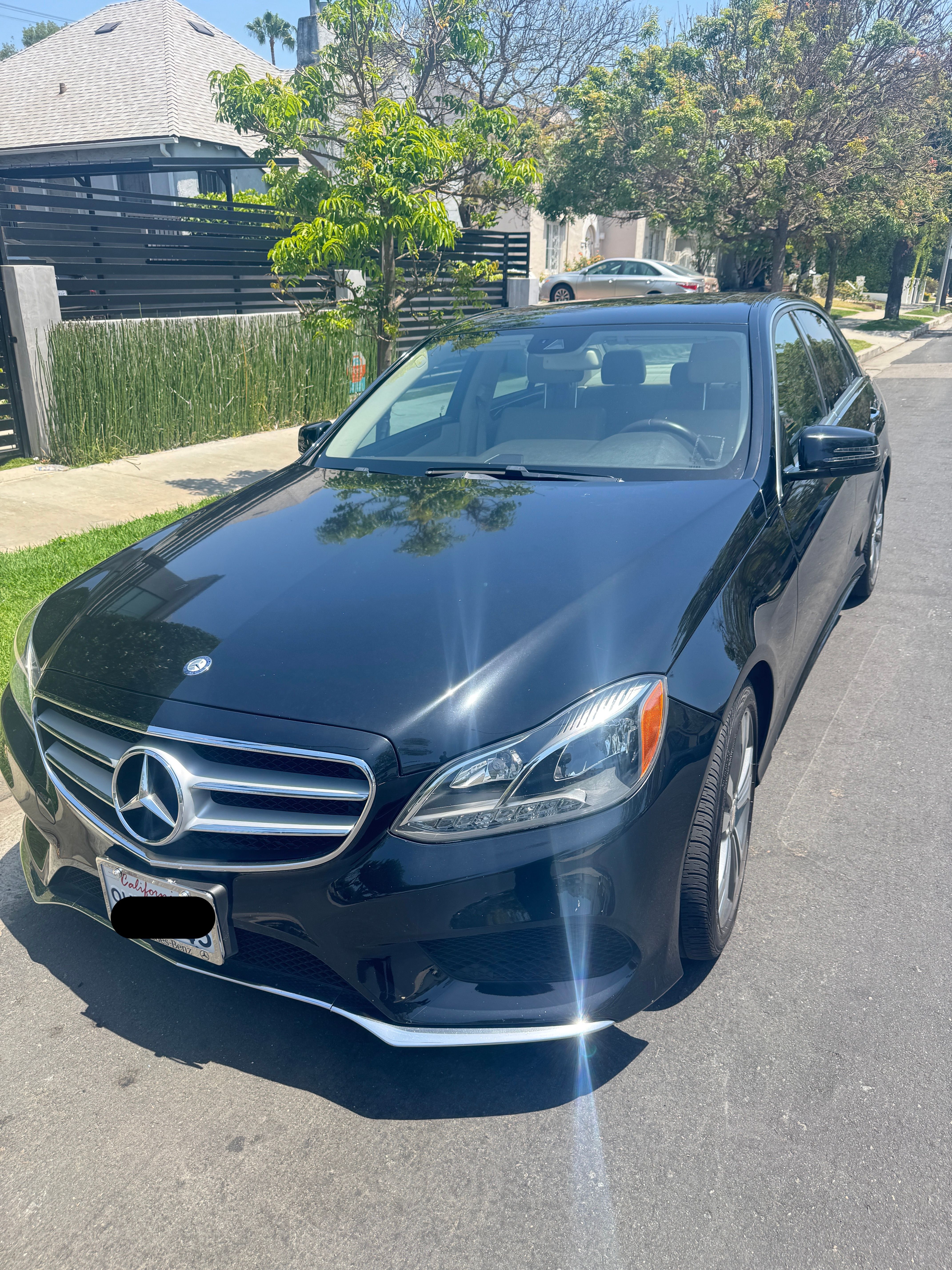 Used 2016 Mercedes-Benz E 350 Sedan w/ Premium Package image 1