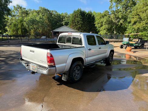 Used 2008 Toyota Tacoma PreRunner RWD image 9