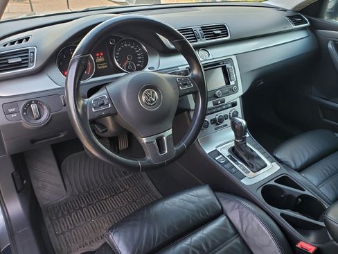 Used 2013 Volkswagen CC Lux image 5