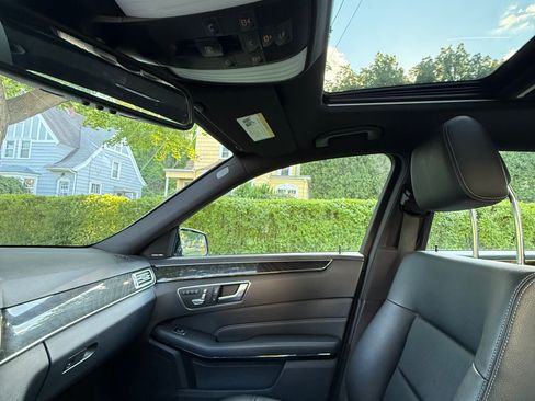 Used 2016 Mercedes-Benz E 350 4MATIC Sedan image 15
