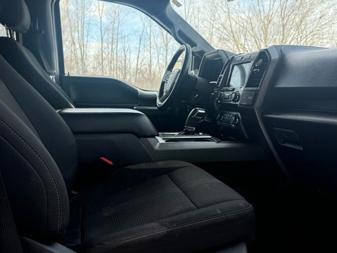 Used 2017 Ford F150 XLT w/ Equipment Group 302A Luxury image 6