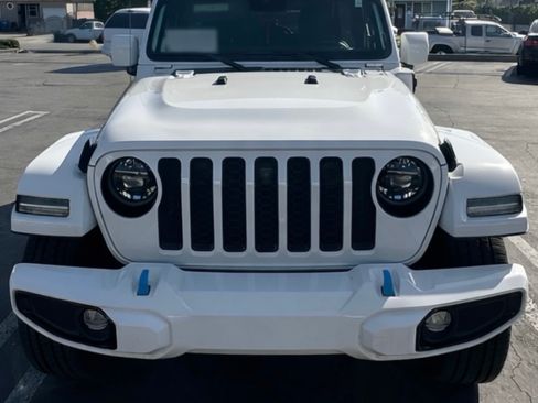 Used 2023 Jeep Wrangler Unlimited Sahara image 1