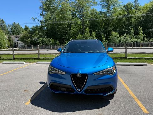 Used 2018 Alfa Romeo Stelvio Ti Sport AWD/4WD image 2