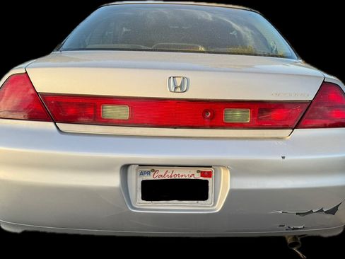 Used 2001 Honda Accord LX image 9