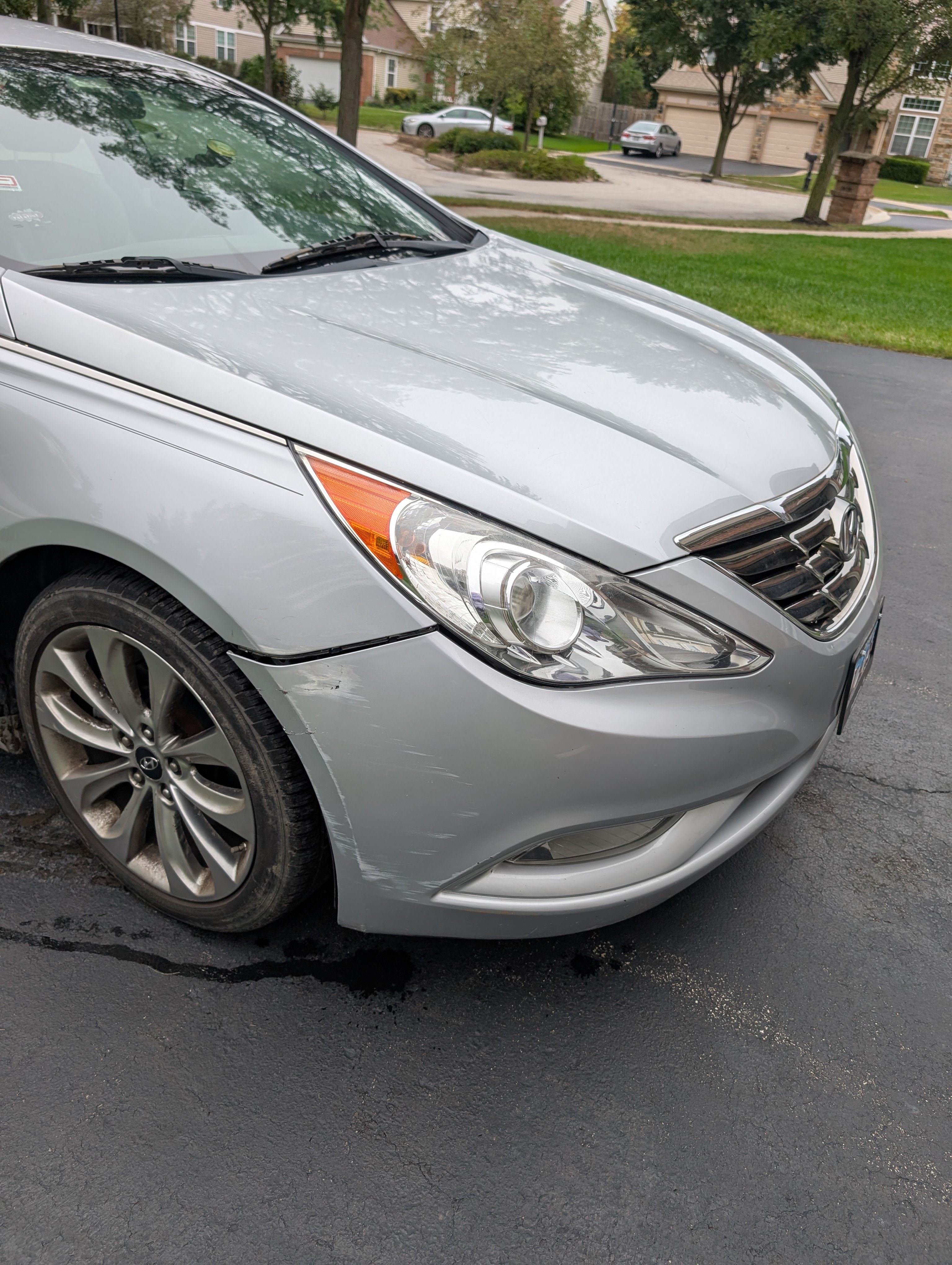 Used 2011 Hyundai Sonata SE FWD image 2