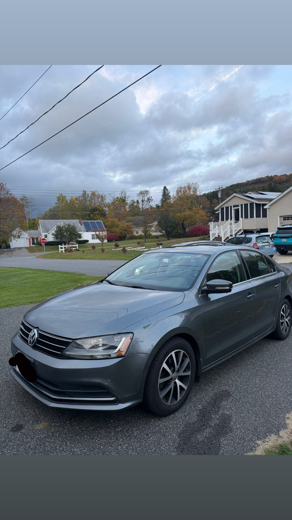 Used 2017 Volkswagen Jetta SE FWD image 4
