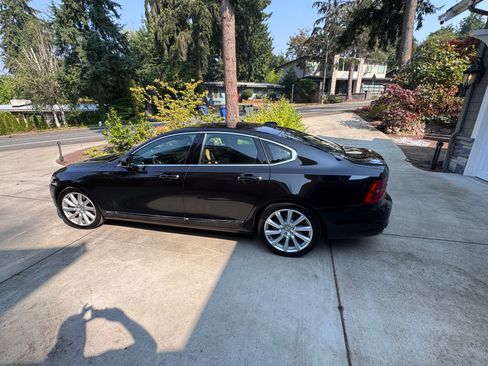 Used 2017 Volvo S90 T6 Inscription w/ Vision Package AWD/4WD image 17
