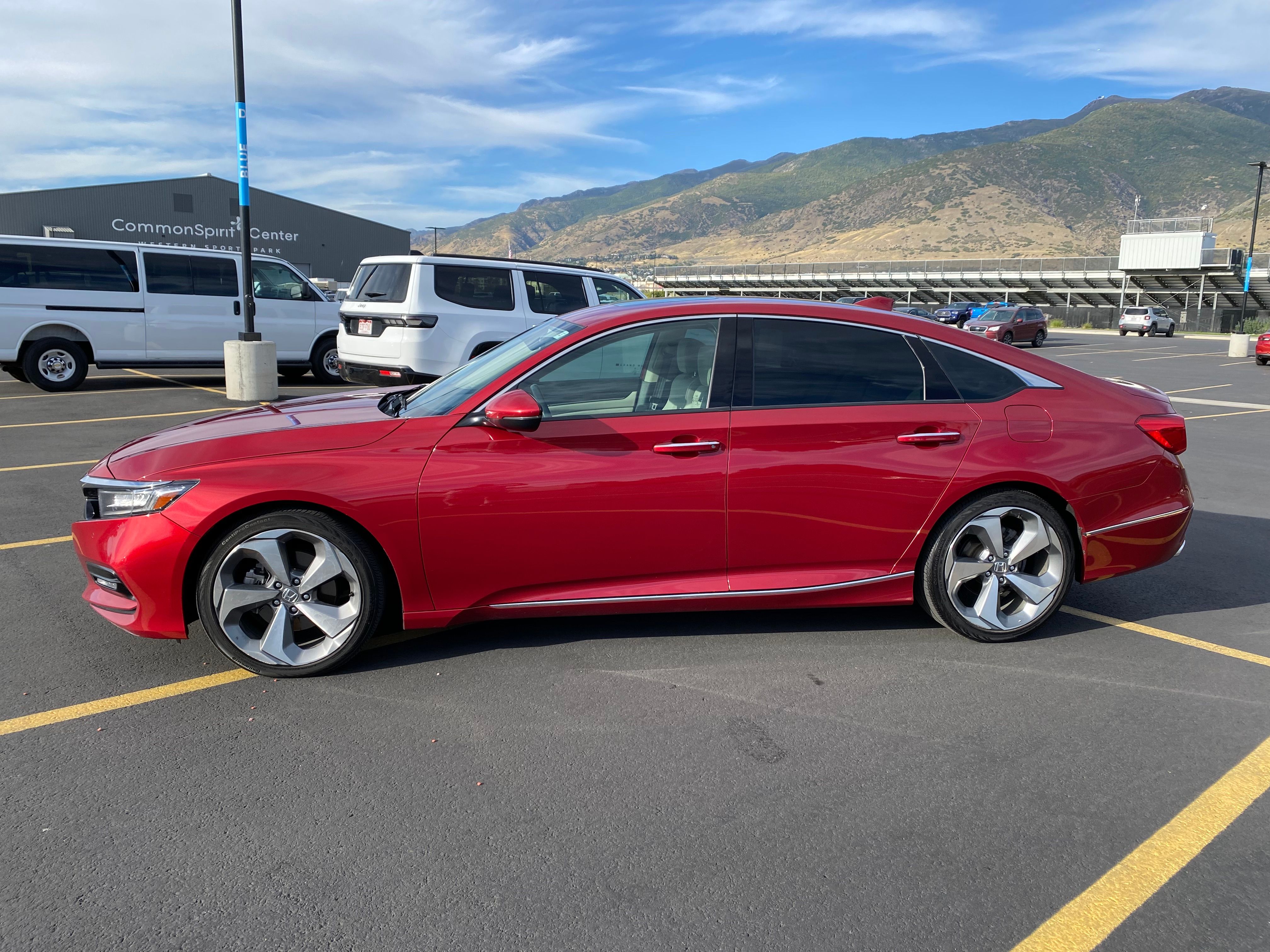 Used 2018 Honda Accord Touring image 5