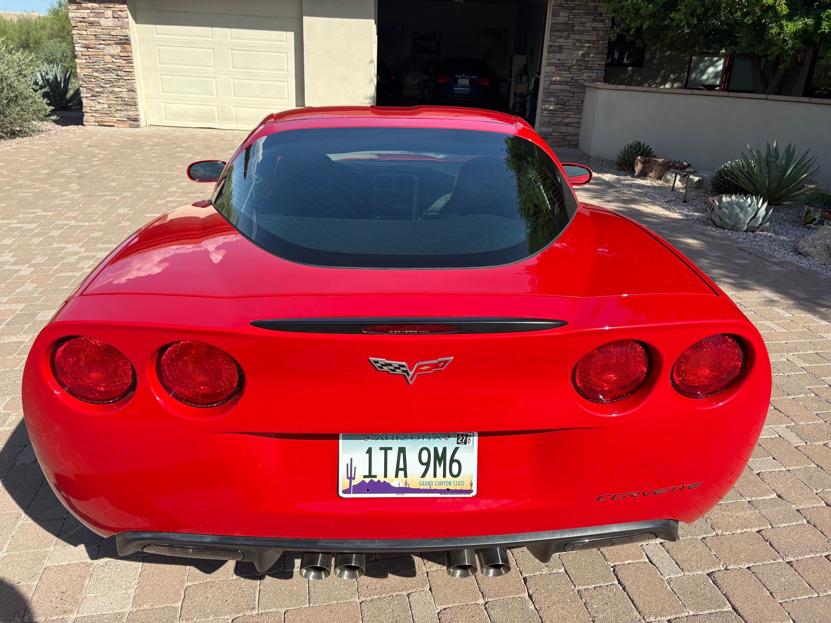 Used 2007 Chevrolet Corvette Coupe w/ Performance Package RWD image 6