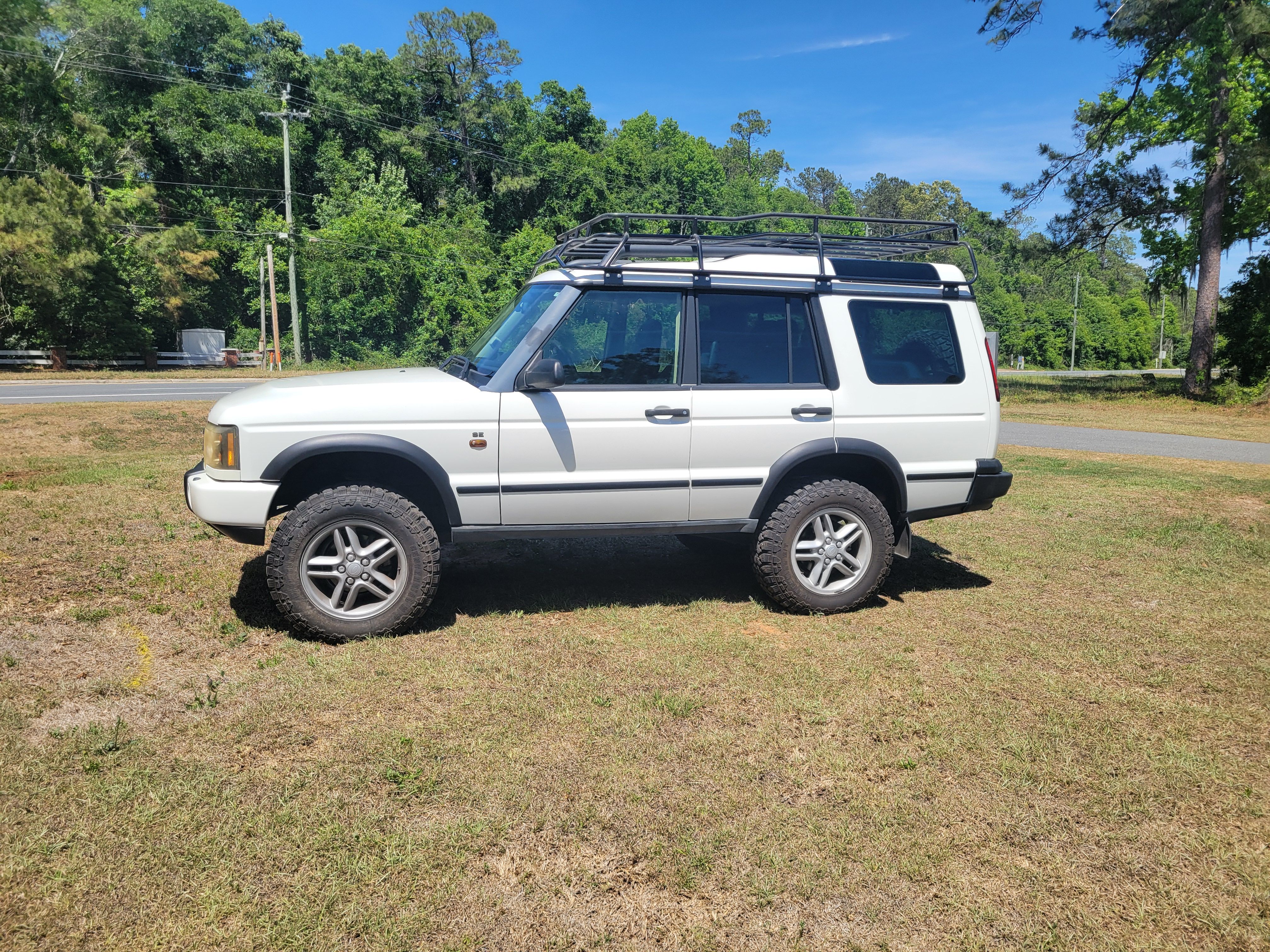 Used 2004 Land Rover Discovery SE AWD/4WD image 2