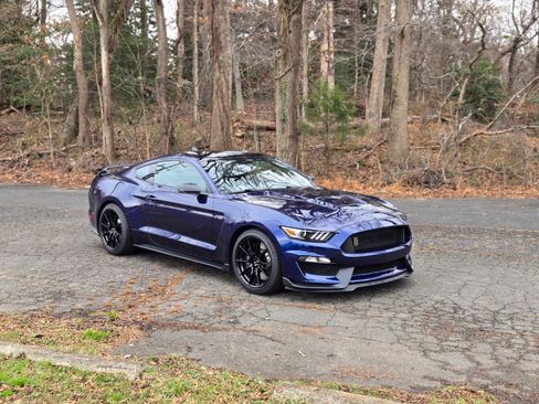 Used 2020 Ford Mustang Shelby GT350 w/ Technology Package image 9