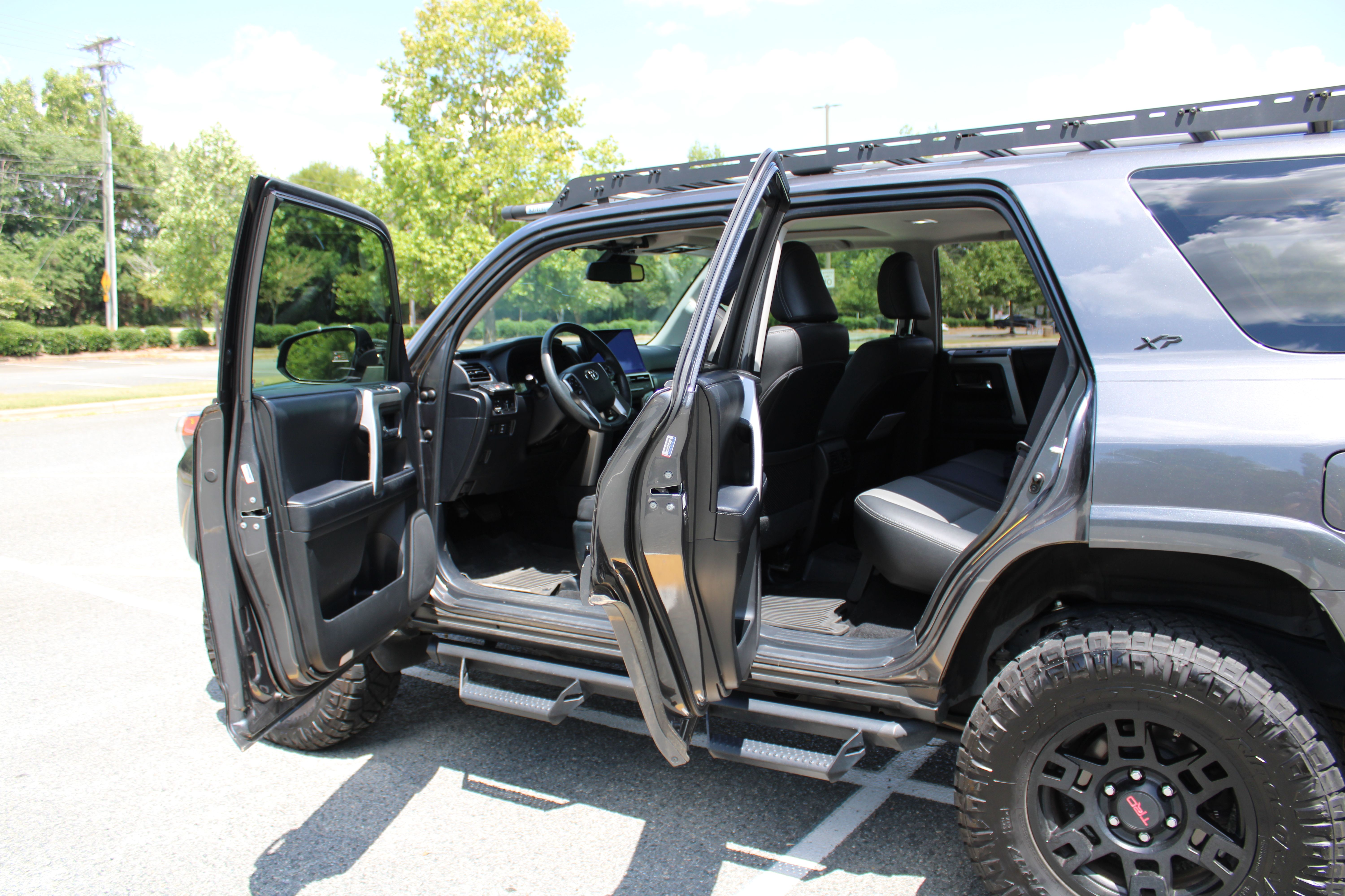 Used 2020 Toyota 4Runner SR5 Premium w/ Moonroof Package AWD/4WD image 10