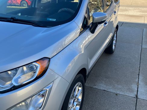 Used 2019 Ford EcoSport SE image 1