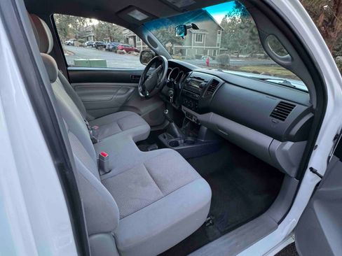 Used 2012 Toyota Tacoma 2WD Regular Cab image 13