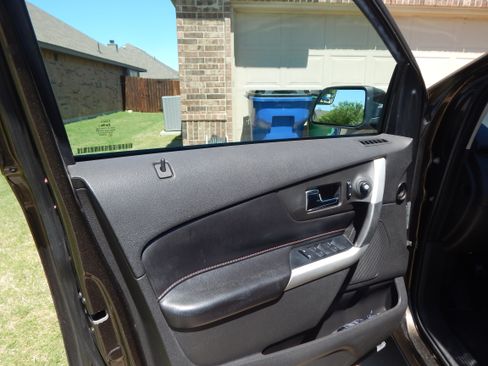 Used 2011 Ford Edge SEL w/ 202A Rapid Spec Order Code image 10