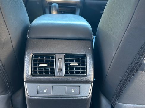 Used 2016 Subaru Legacy 2.5i Limited image 5