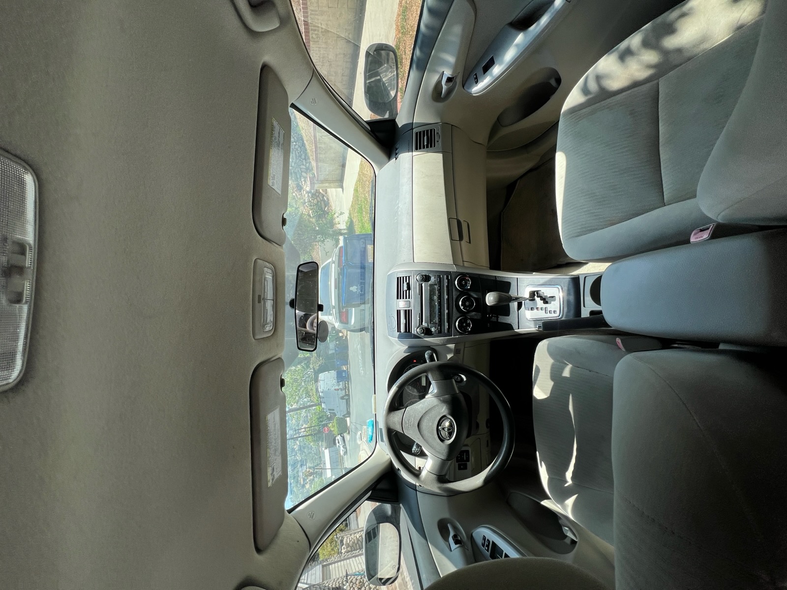 Used 2010 Toyota Corolla LE FWD image 5