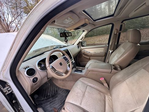Used 2007 Mercury Mountaineer Premier image 13