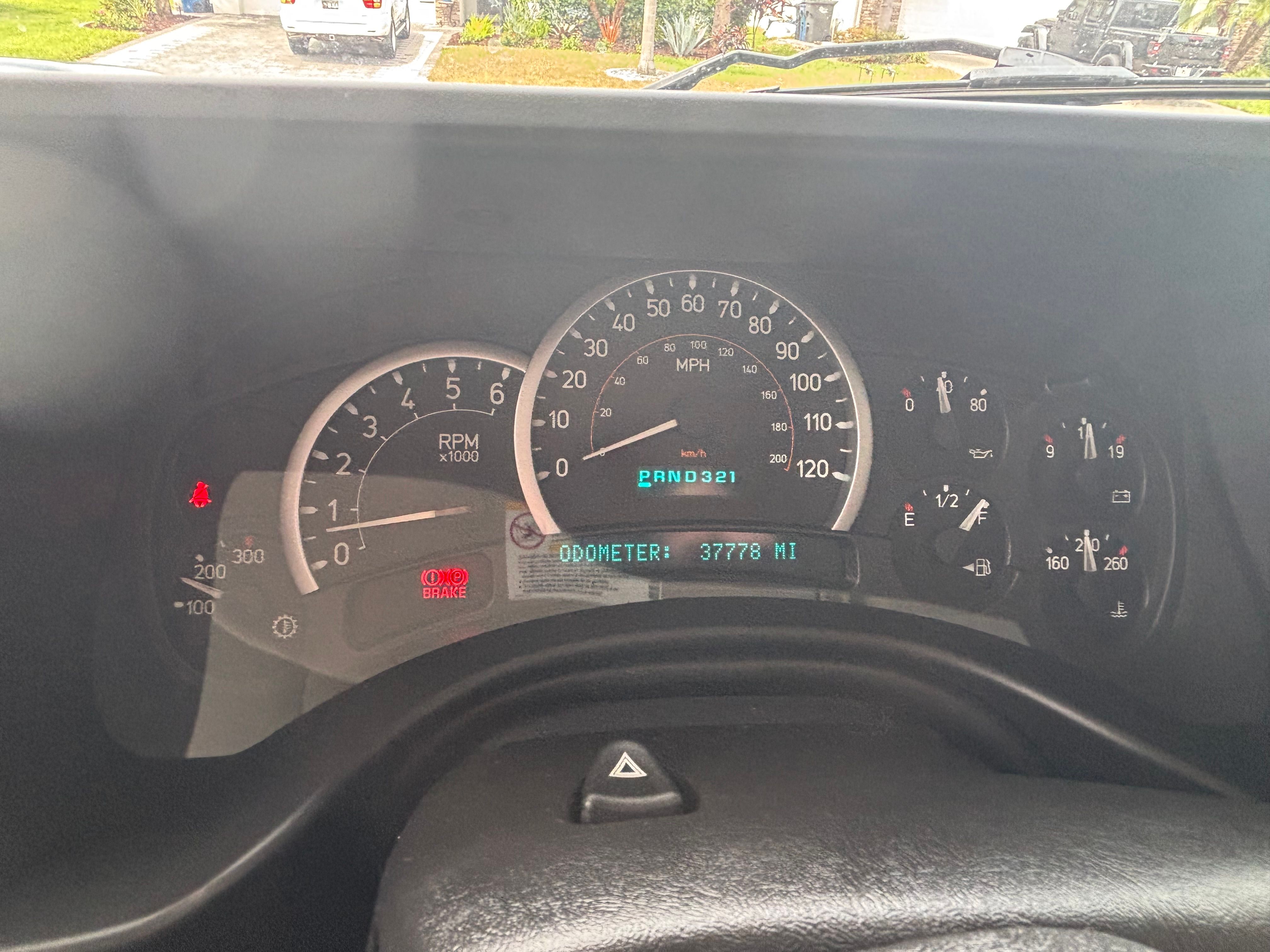 Used 2005 HUMMER H2 w/ Preferred Equipment Group AWD/4WD image 14