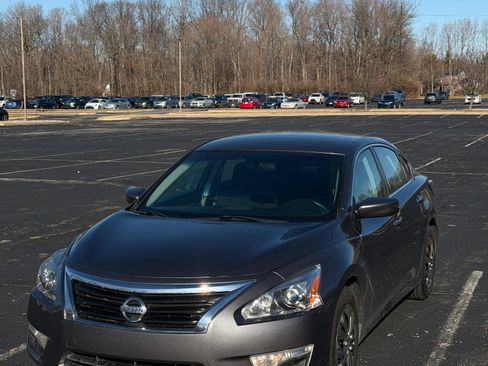 Used 2015 Nissan Altima 2.5 S w/ Power Driver Seat Package image 1