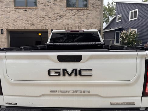 Used 2022 GMC Sierra 1500 Elevation w/ Driver Alert Package I AWD/4WD image 8