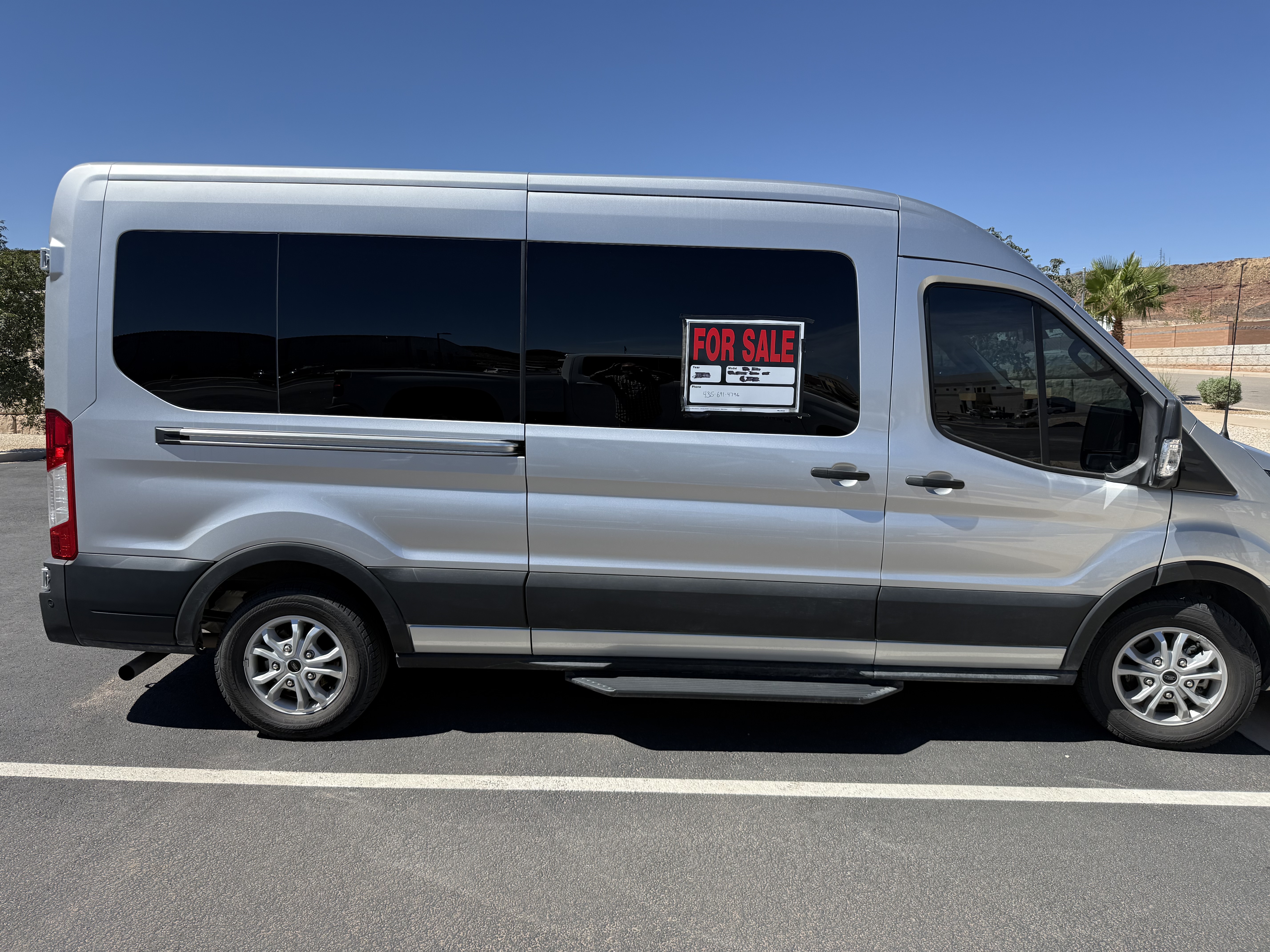 Used 2025 Ford Transit 350 XLT RWD image 4