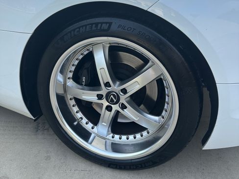 Used 2018 Lexus LC 500 Coupe w/ Touring Package RWD image 13