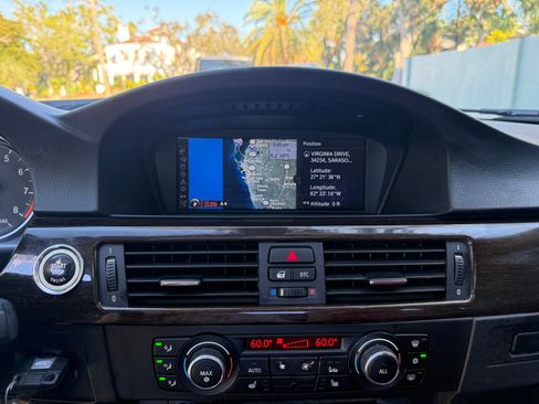 Used 2011 BMW 328i xDrive Coupe image 11