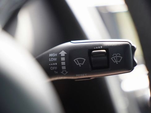 Used 2012 Audi R8 V10 image 15