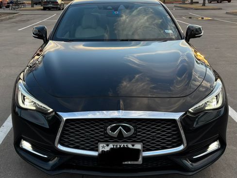 Used 2017 INFINITI Q60 3.0t w/ Premium Plus Package 3.0T image 2