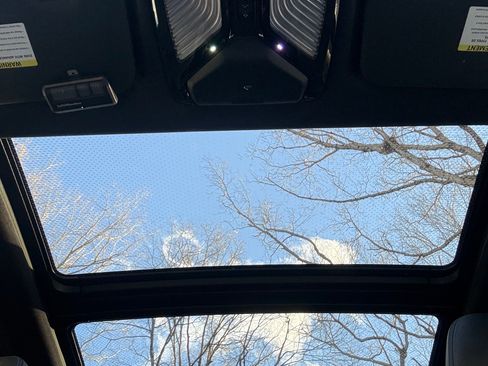 Used 2023 BMW X5 M50i w/ Executive Package image 13