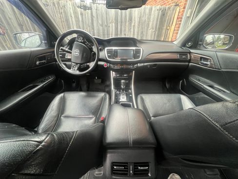 Used 2017 Honda Accord EX-L image 1