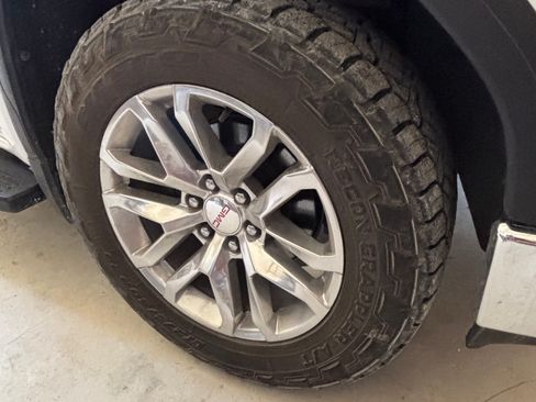 Used 2021 GMC Sierra 1500 SLT w/ X31 Off-Road Package image 13