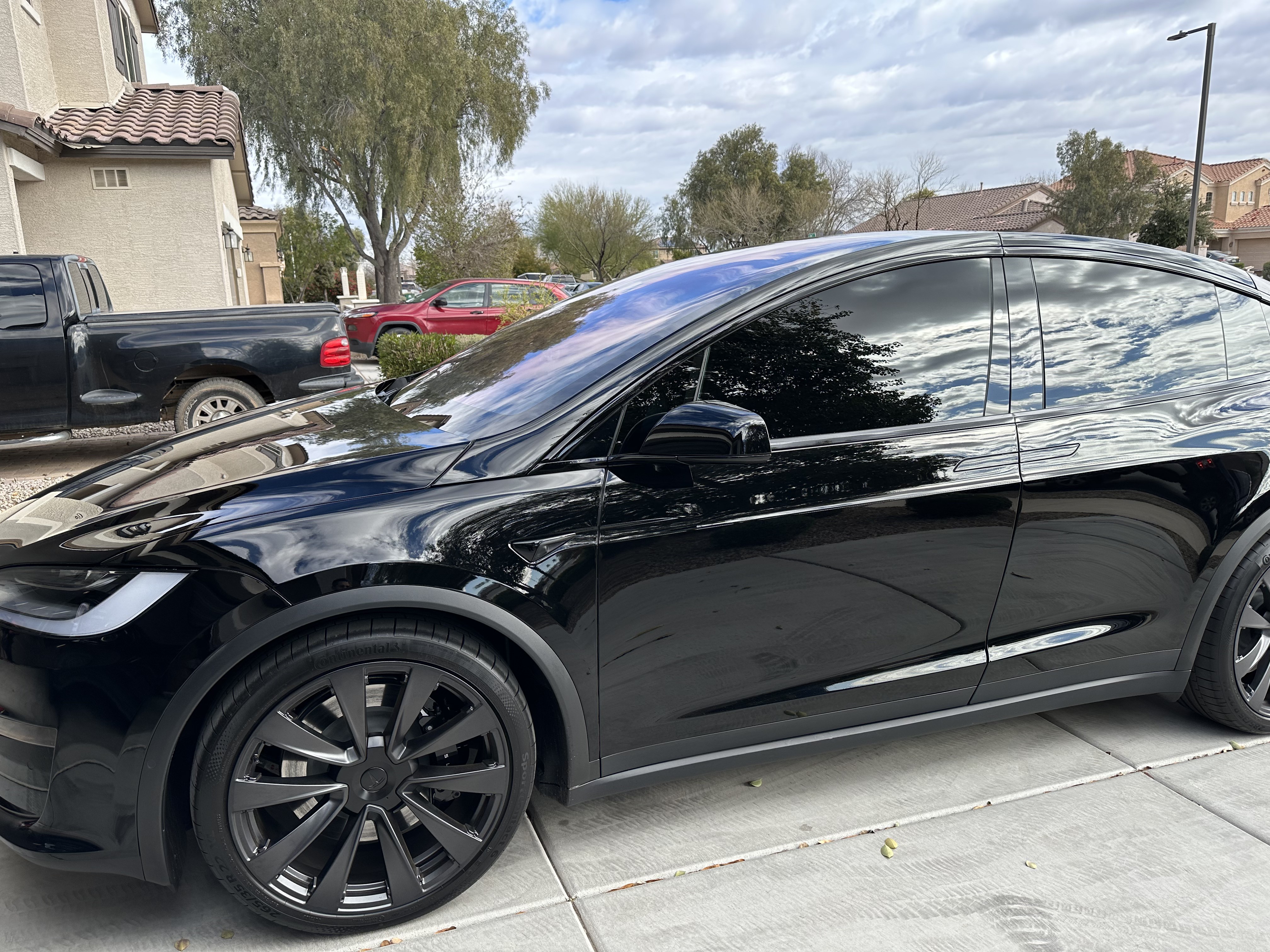 Used 2023 Tesla Model X Plaid AWD/4WD image 4