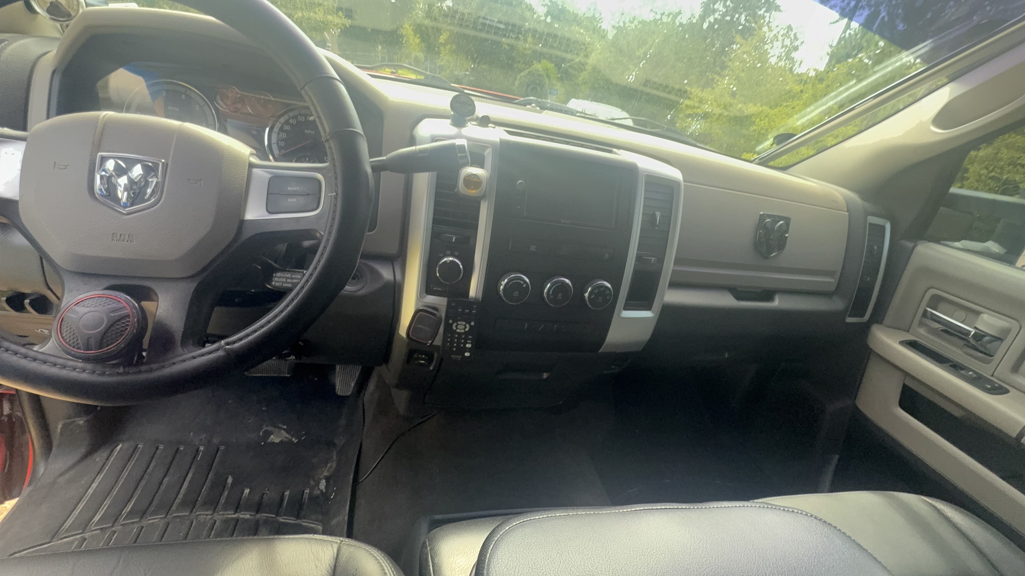 Used 2010 Dodge Ram 2500 Truck SLT AWD/4WD image 10
