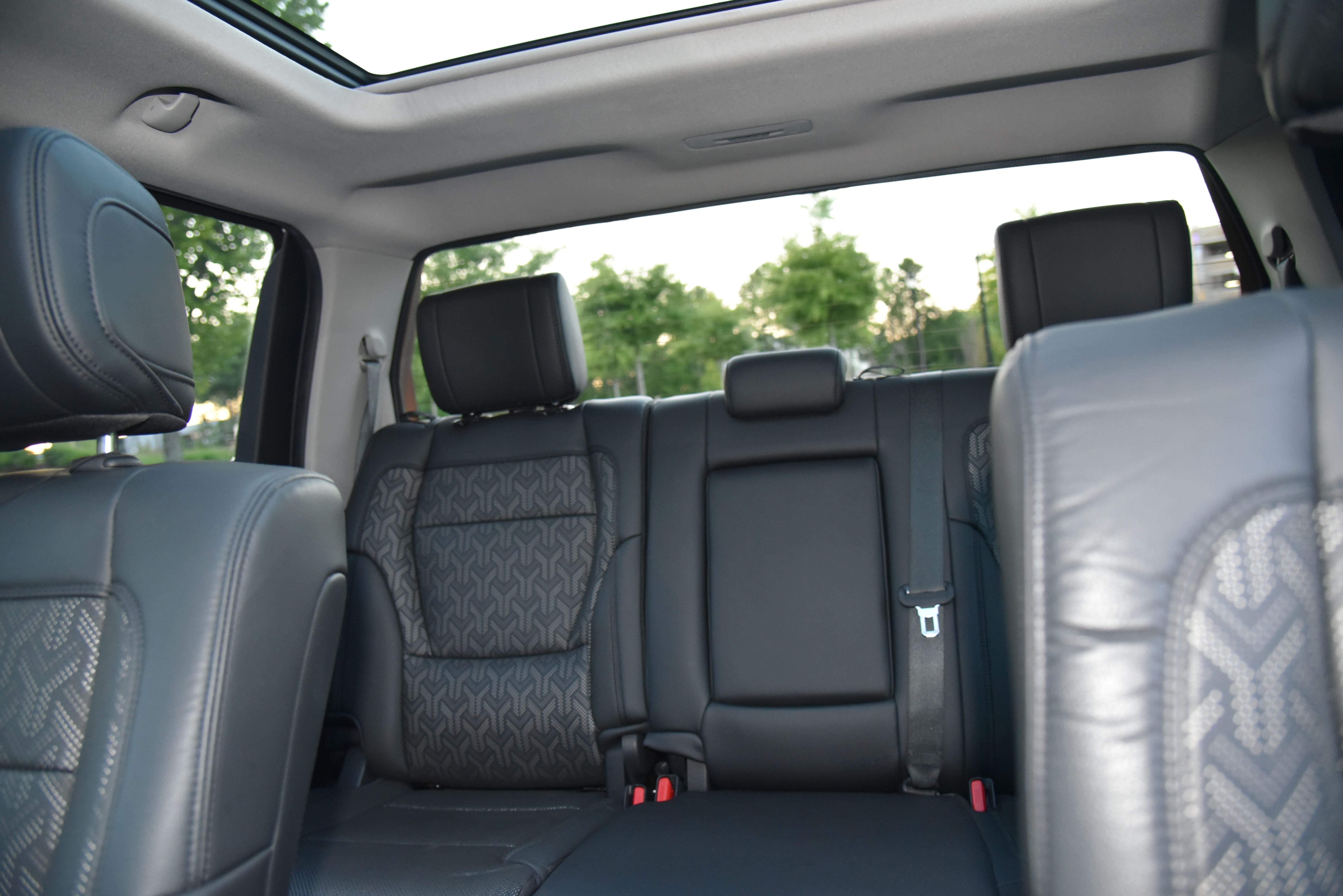 Used 2023 Toyota Tundra Limited w/ Power Package RWD image 14
