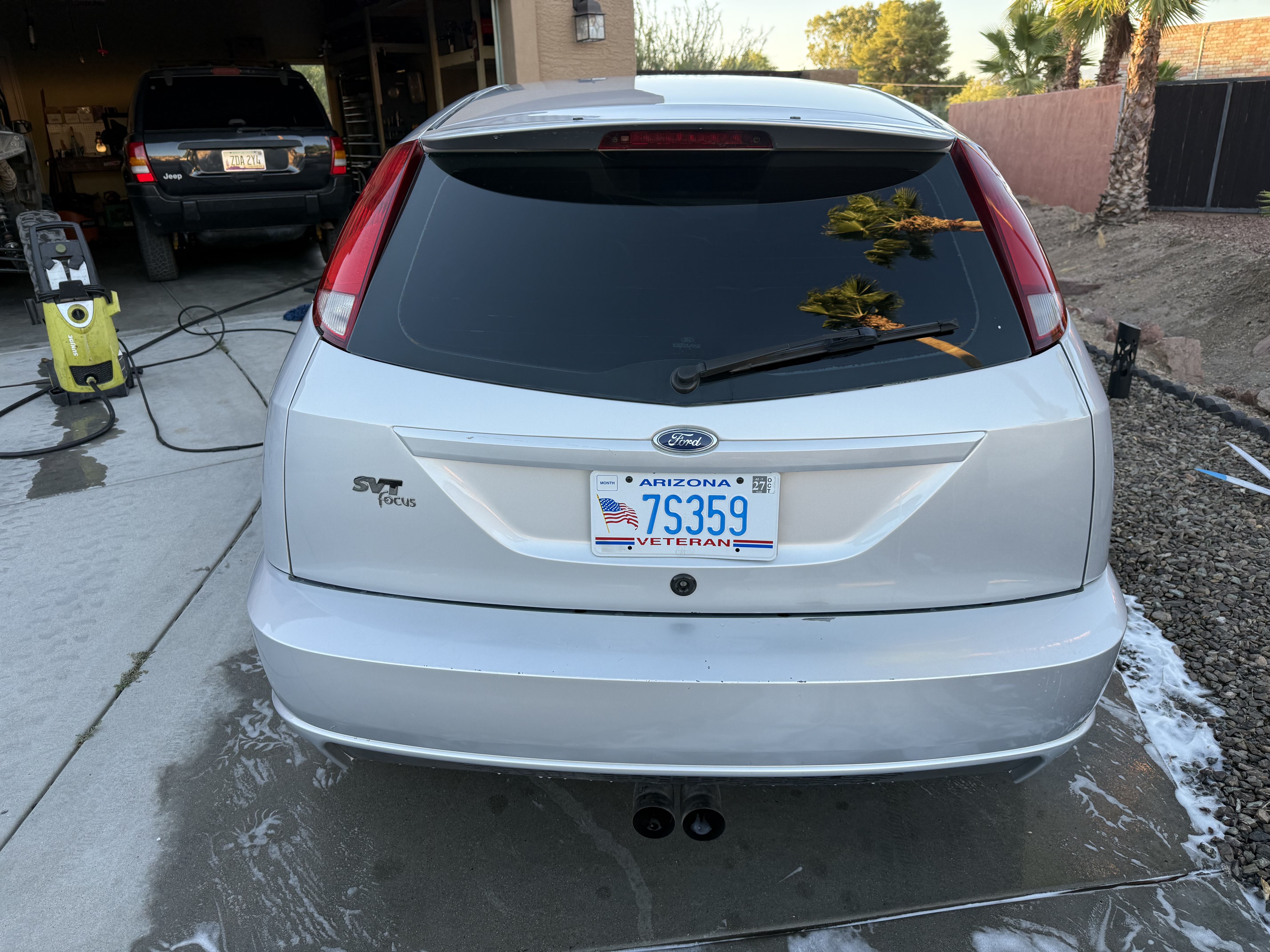 Used 2004 Ford Focus SVT FWD image 6