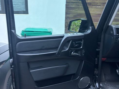 Used 2017 Mercedes-Benz G 550 image 10