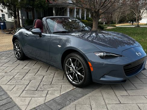 Used 2020 MAZDA MX-5 Miata Grand Touring image 10