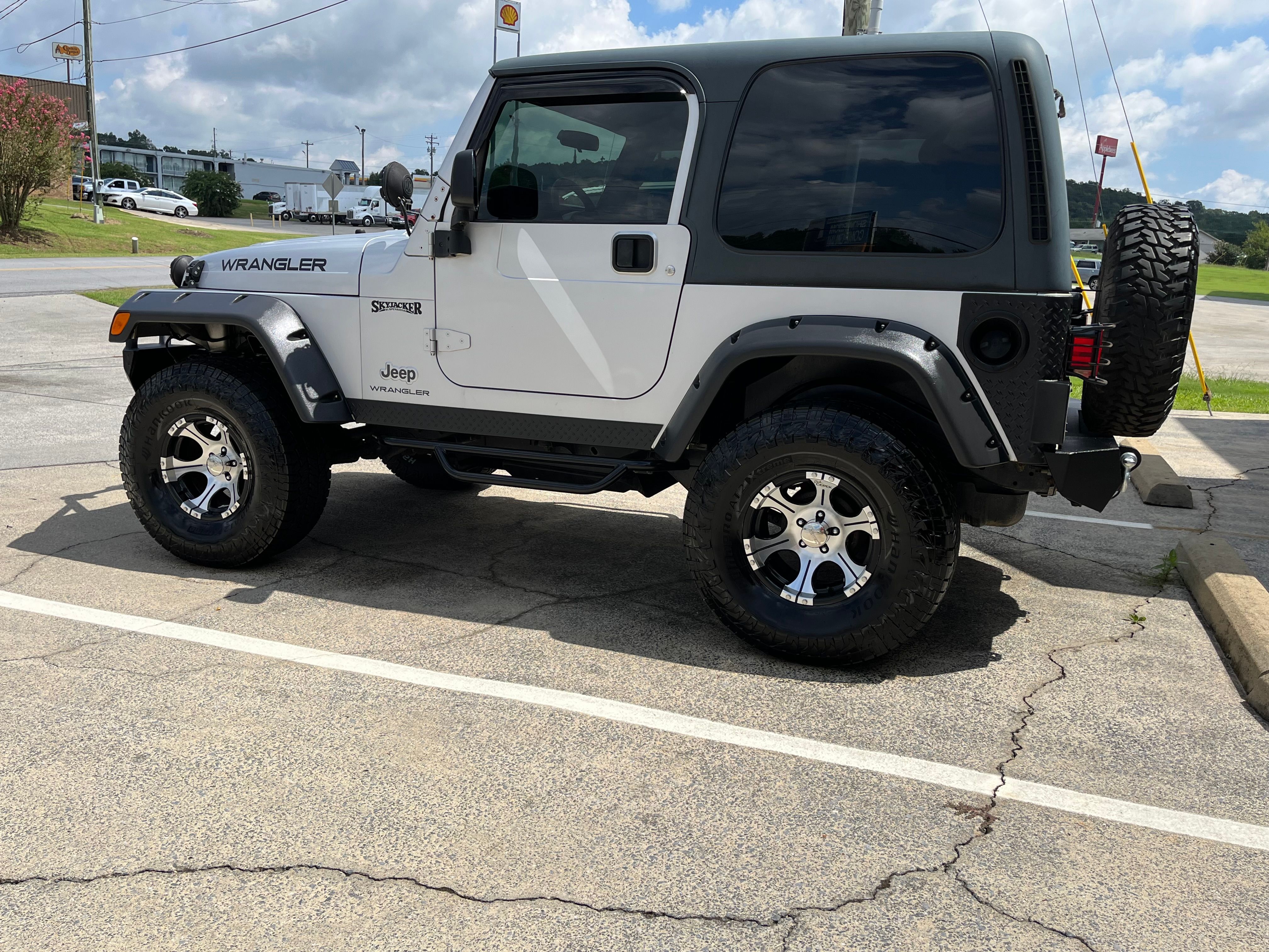 Used 2003 Jeep Wrangler X AWD/4WD image 2