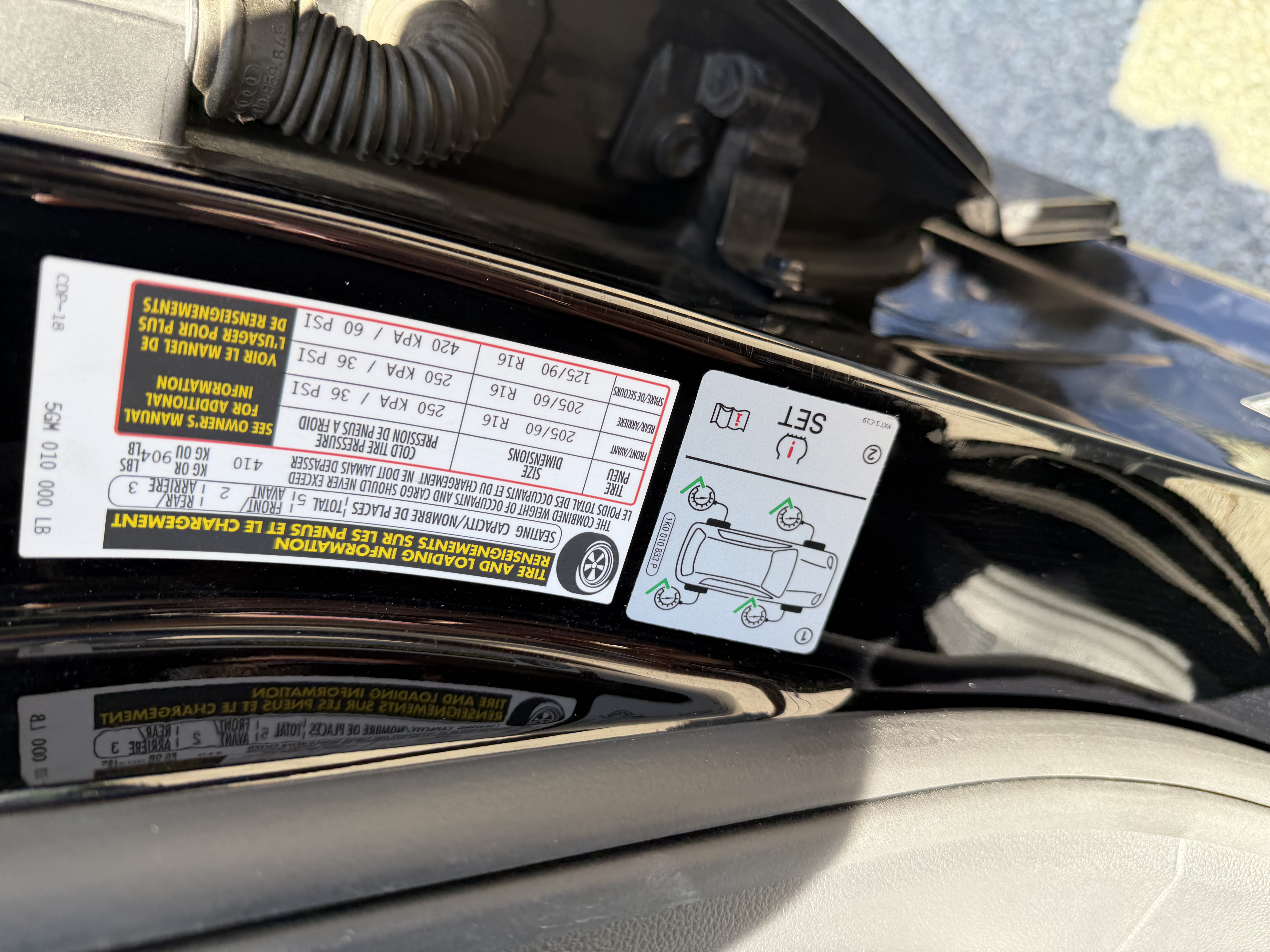 Used 2019 Volkswagen Jetta SE w/ Cold Weather Package FWD image 15