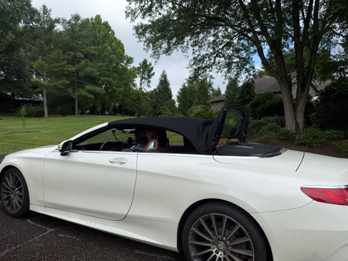 Used 2017 Mercedes-Benz S 550 Cabriolet image 18