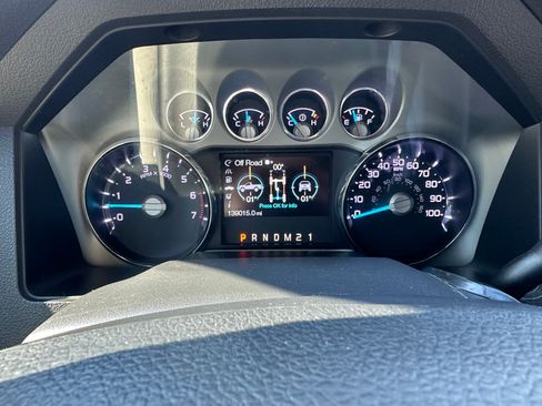 Used 2016 Ford F250 Lariat w/ Lariat Interior Package image 6